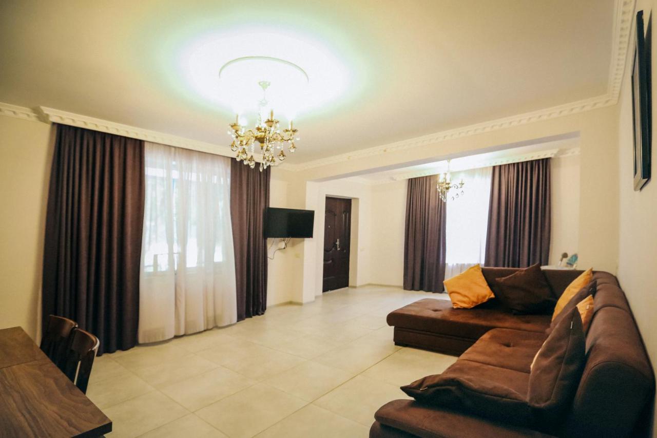 Bebo Babu Guest House Κουτάισι Εξωτερικό φωτογραφία