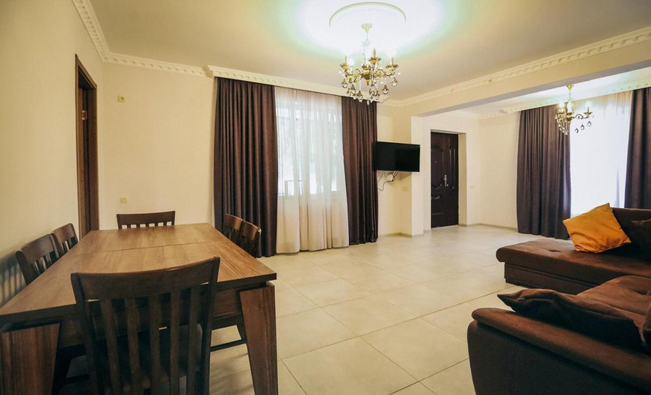 Bebo Babu Guest House Κουτάισι Εξωτερικό φωτογραφία